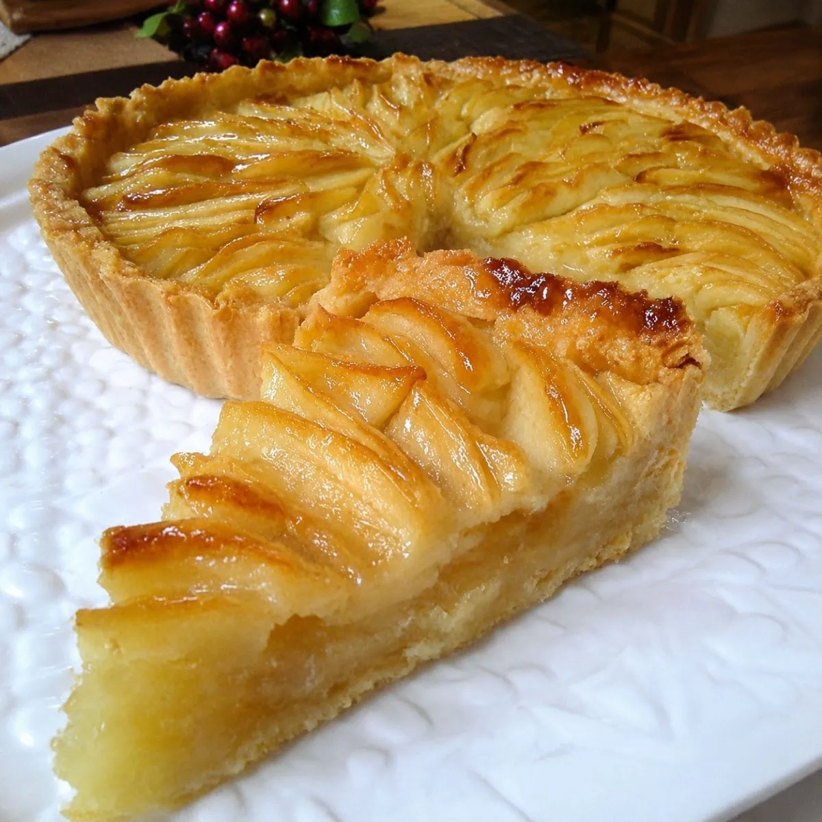 Tarte aux pommes et frangipane : la recette inratable pour un dessert réconfortant