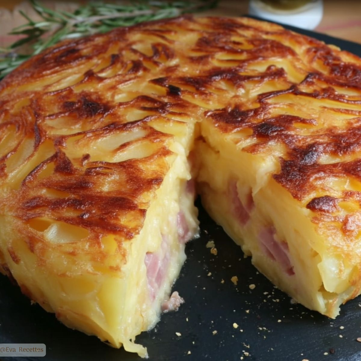 Accueil 3 Gâteau de Pommes de Terre Farci au Jambon et Fromage