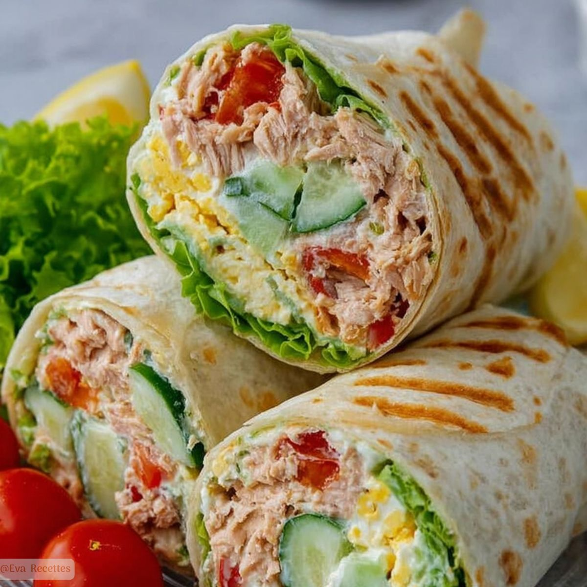 Accueil 1 Wrap au Thon, Concombre et œuf Dur