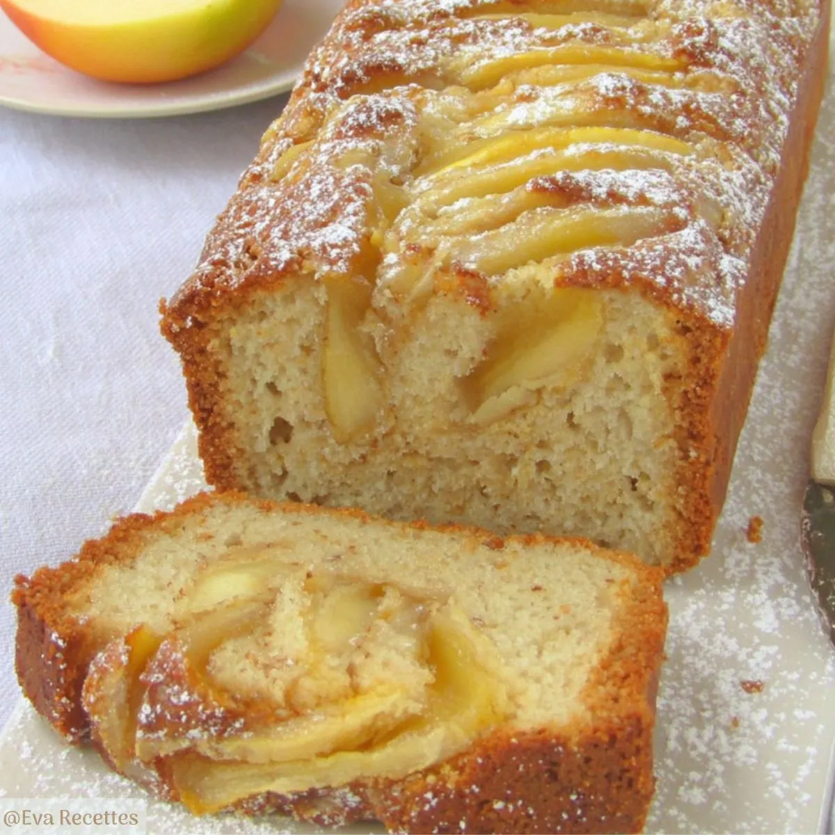 Accueil 1 Cake aux Pommes et Rhum pour un goûter moelleux