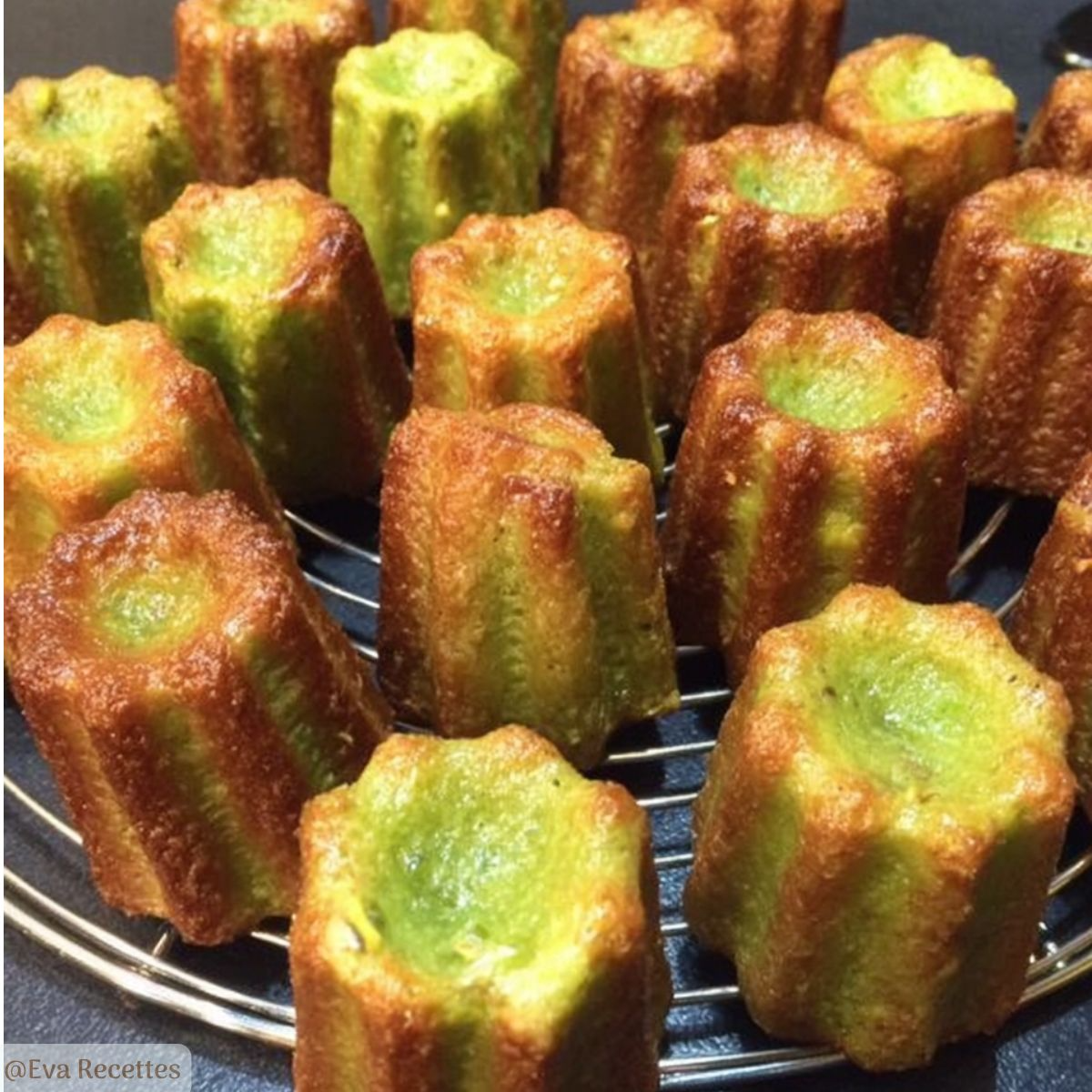 Accueil 5 Mini Cannelés à la Pistache