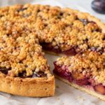 Tarte aux quetsches crumble et cannelle