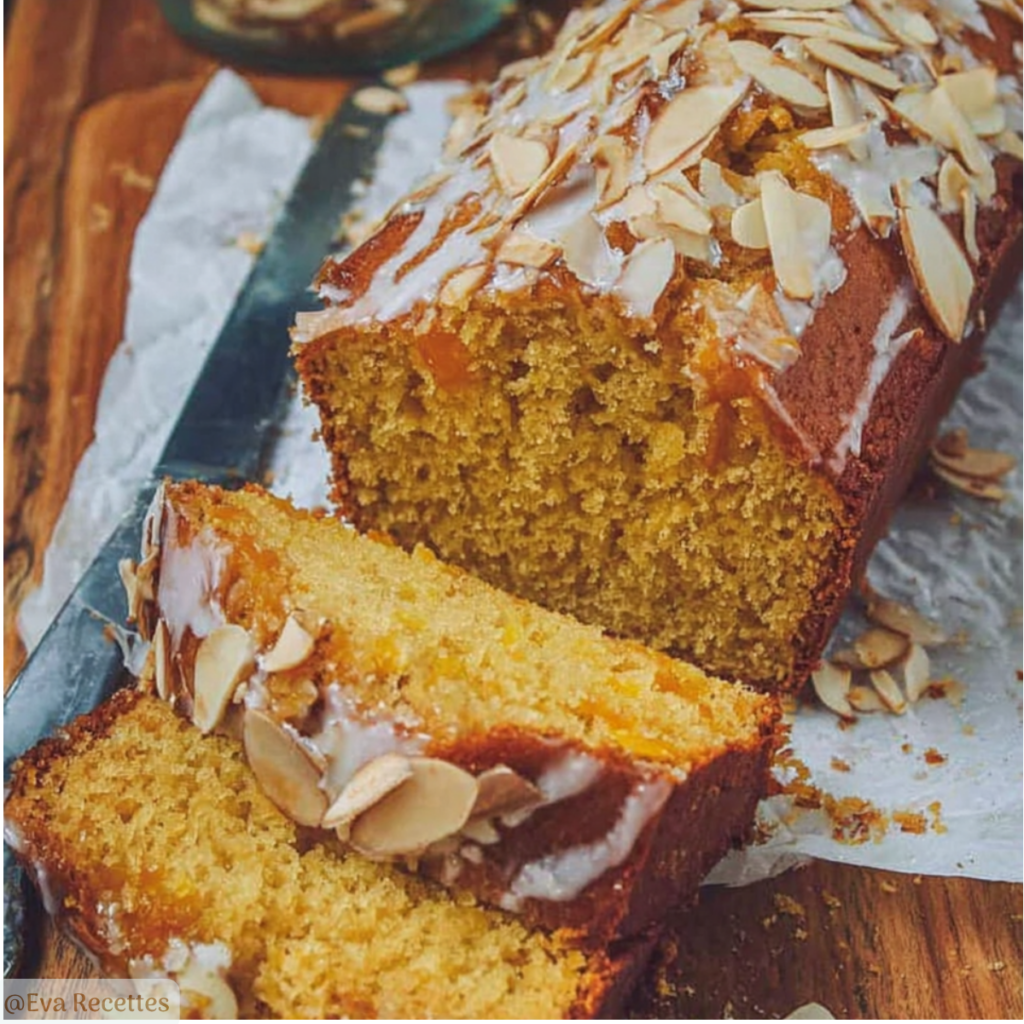 Cake moelleux au potimarron, à l’orange et aux épices, glaçage aux amandes